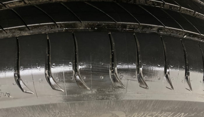 2020 Renault Duster RXS 1.3 TURBO PETROL CVT, Petrol, Automatic, 58,317 km, Left Rear Tyre Tread