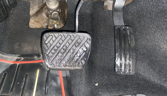 2020 Renault Duster RXS 1.3 TURBO PETROL CVT, Petrol, Automatic, 58,317 km, Pedals