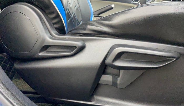 2020 Tata NEXON XZA PLUS (O) PETROL DUAL TONE, Petrol, Automatic, 55,936 km, Driver Side Adjustment Panel