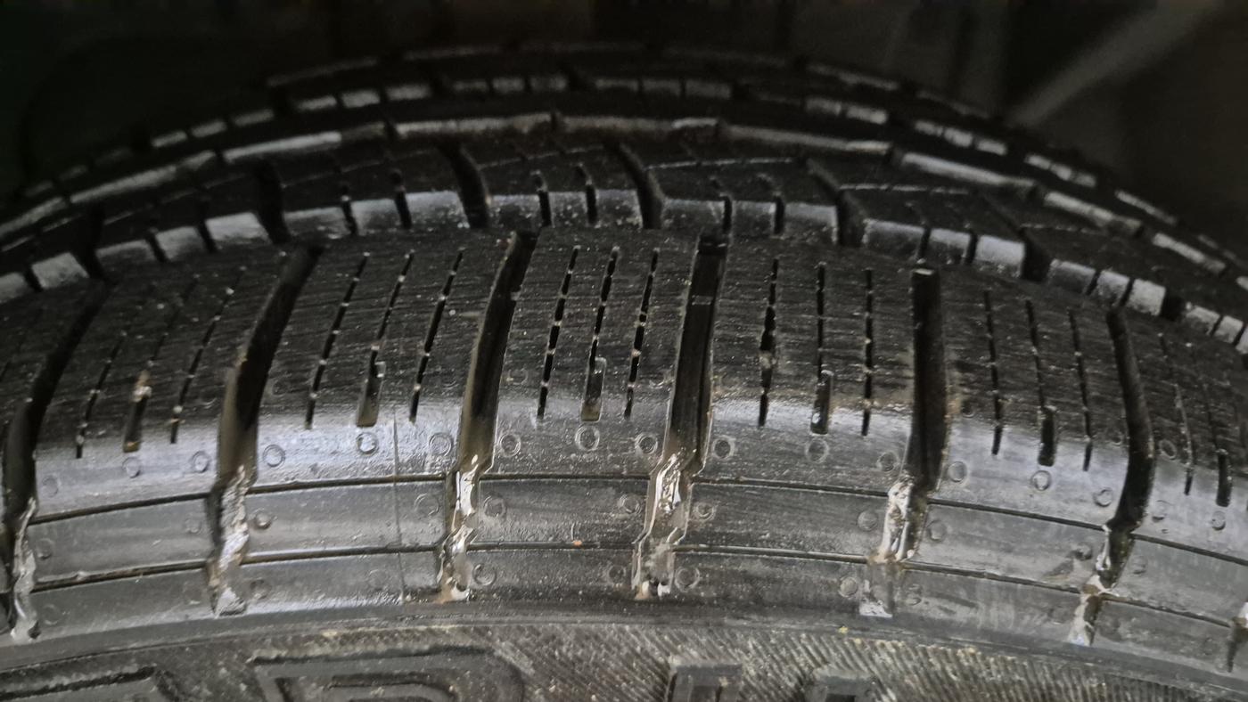 2017 Ford Ecosport TITANIUM 1.5L PETROL, Petrol, Manual, 8,857 km, Right Front Tyre Tread