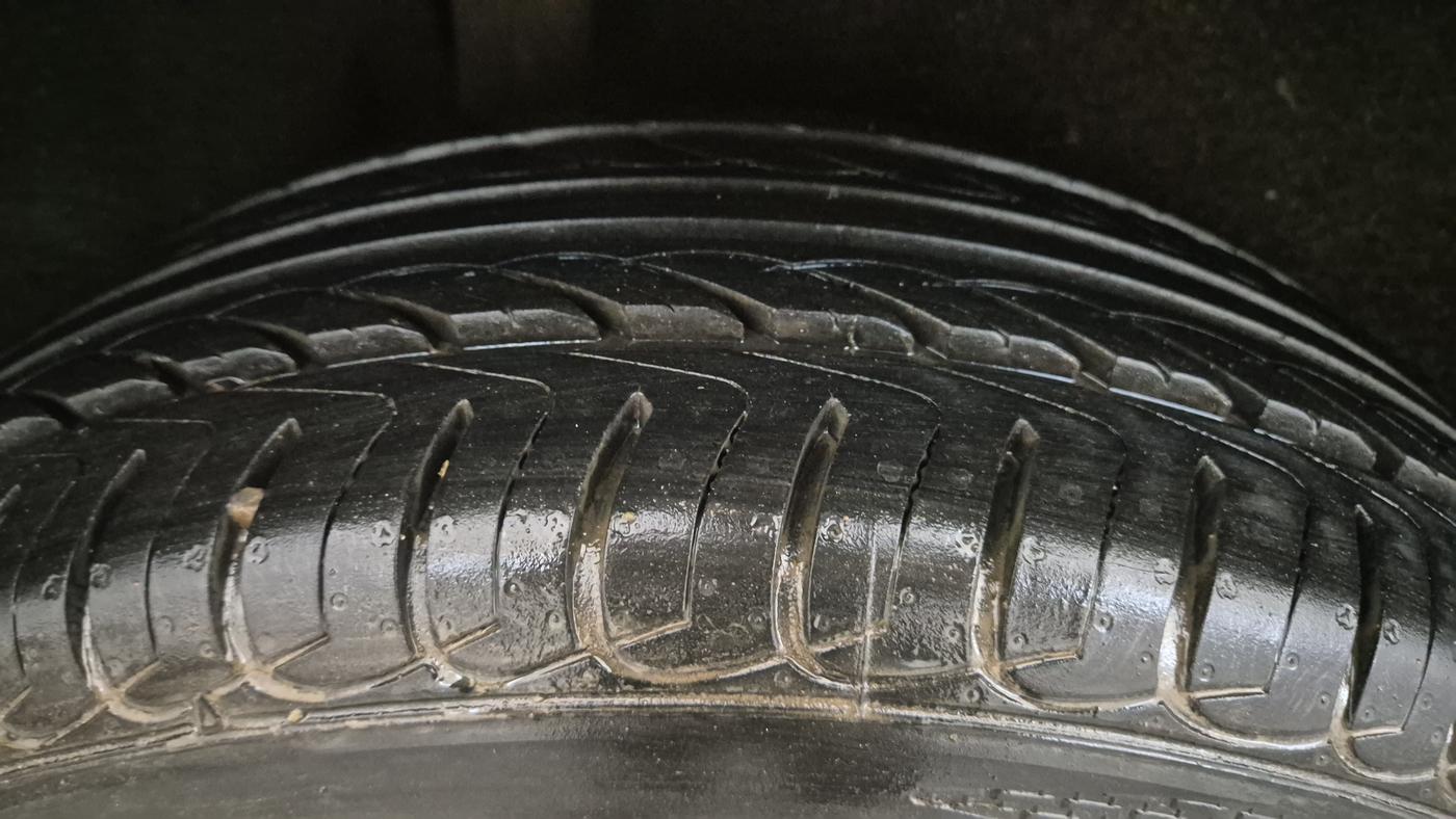 2017 Ford Ecosport TITANIUM 1.5L PETROL, Petrol, Manual, 8,857 km, Right Rear Tyre Tread