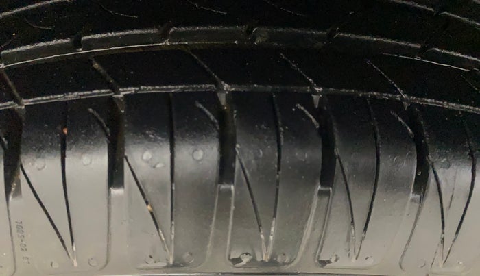 2022 KIA SONET HTX ANNIVERSARY EDITION 1.0 IMT, Petrol, Manual, 21,481 km, Right Rear Tyre Tread