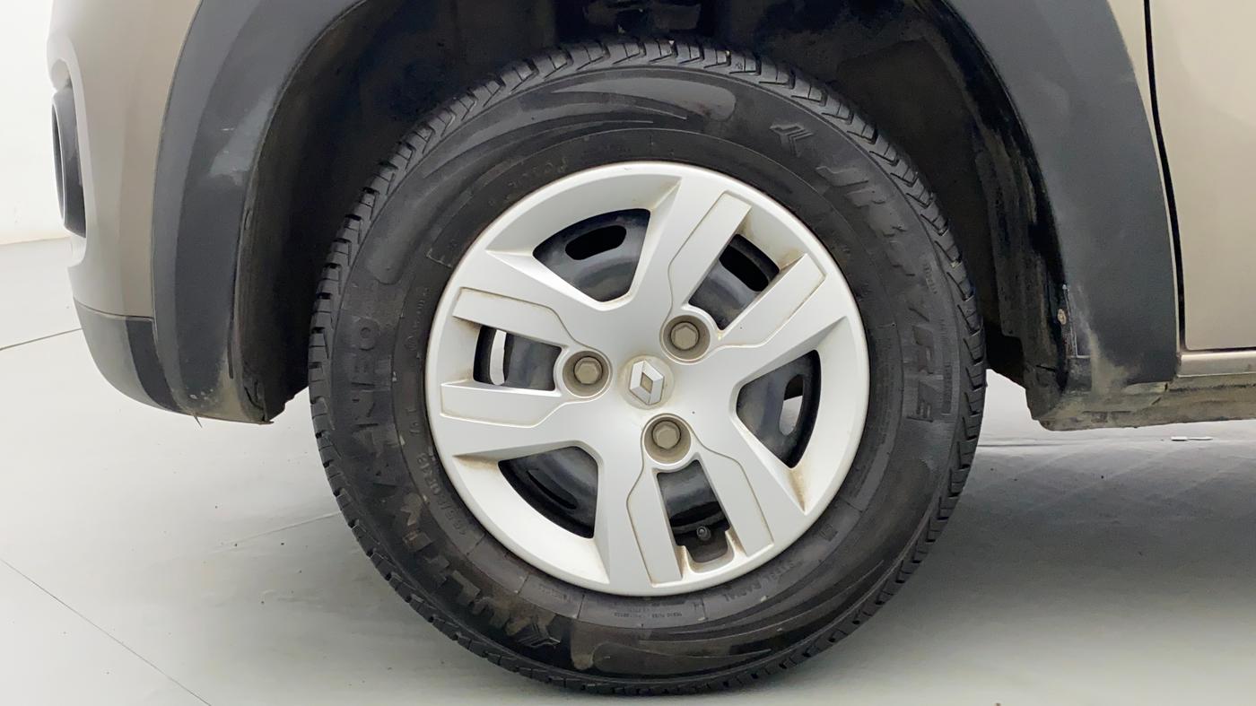 2019 Renault Kwid 1.0 RXT Opt, Petrol, Manual, 9,147 km, Left Front Wheel