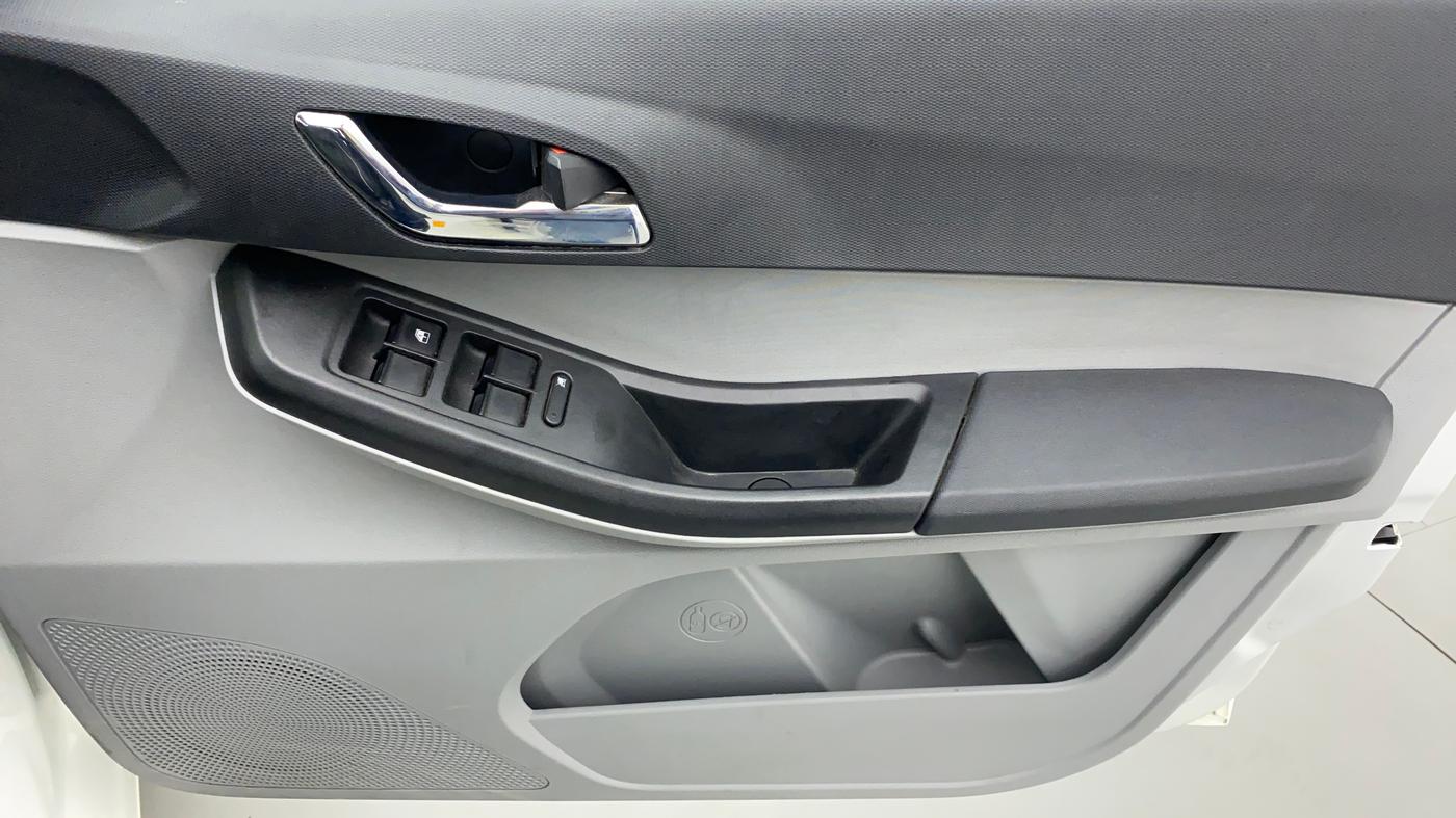 2021 Tata Tiago XZ+ 1.2 Revotron, Petrol, Manual, 14,179 km, Driver Side Door Panels Control
