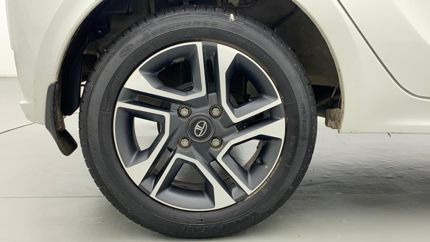 2021 Tata Tiago XZ+ 1.2 Revotron, Petrol, Manual, 14,179 km, Right Rear Wheel