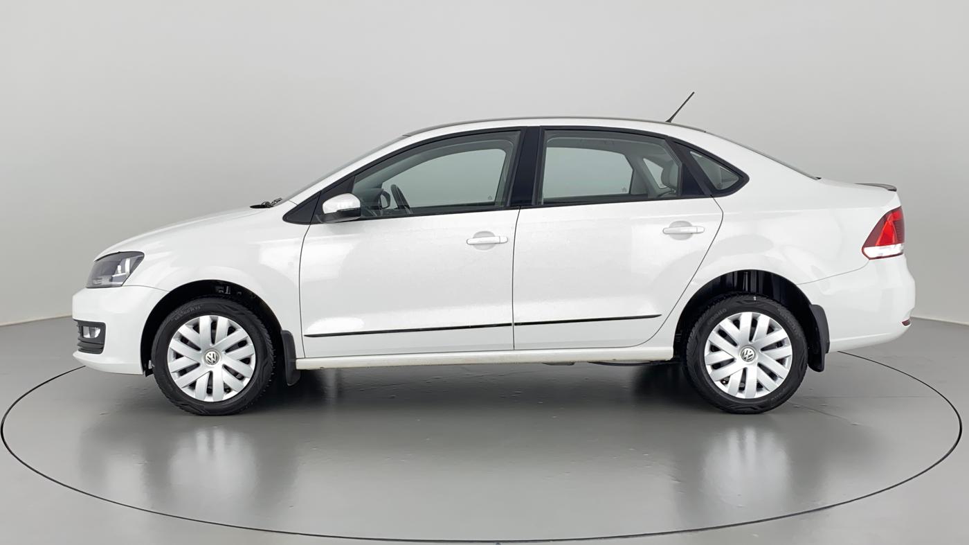 2017 Volkswagen Vento COMFORTLINE MT PETROL, Petrol, Manual, 32,137 km, Left Side