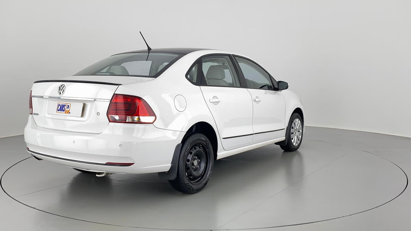 2017 Volkswagen Vento COMFORTLINE MT PETROL, Petrol, Manual, 32,137 km, Right Back Diagonal
