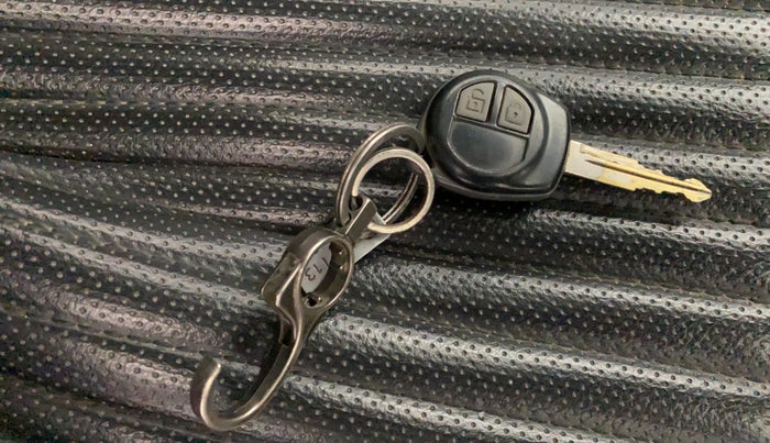 2018 Maruti Alto 800 VXI, Petrol, Manual, 49,031 km, Key Close Up