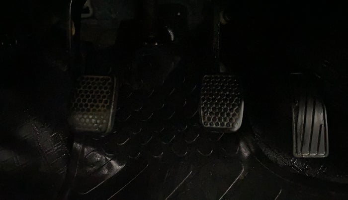 2018 Maruti Alto 800 VXI, Petrol, Manual, 49,031 km, Pedals