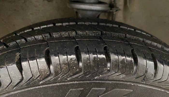 2018 Maruti Alto 800 VXI, Petrol, Manual, 49,031 km, Left Front Tyre Tread
