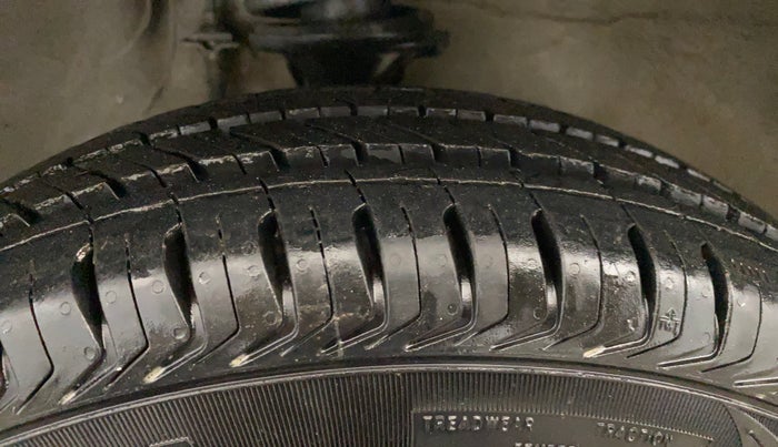 2018 Maruti Alto 800 VXI, Petrol, Manual, 49,031 km, Right Front Tyre Tread