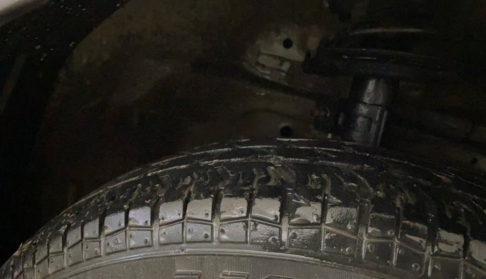 2014 Maruti Swift Dzire VXI, Petrol, Manual, 49,199 km, Right Front Tyre Tread