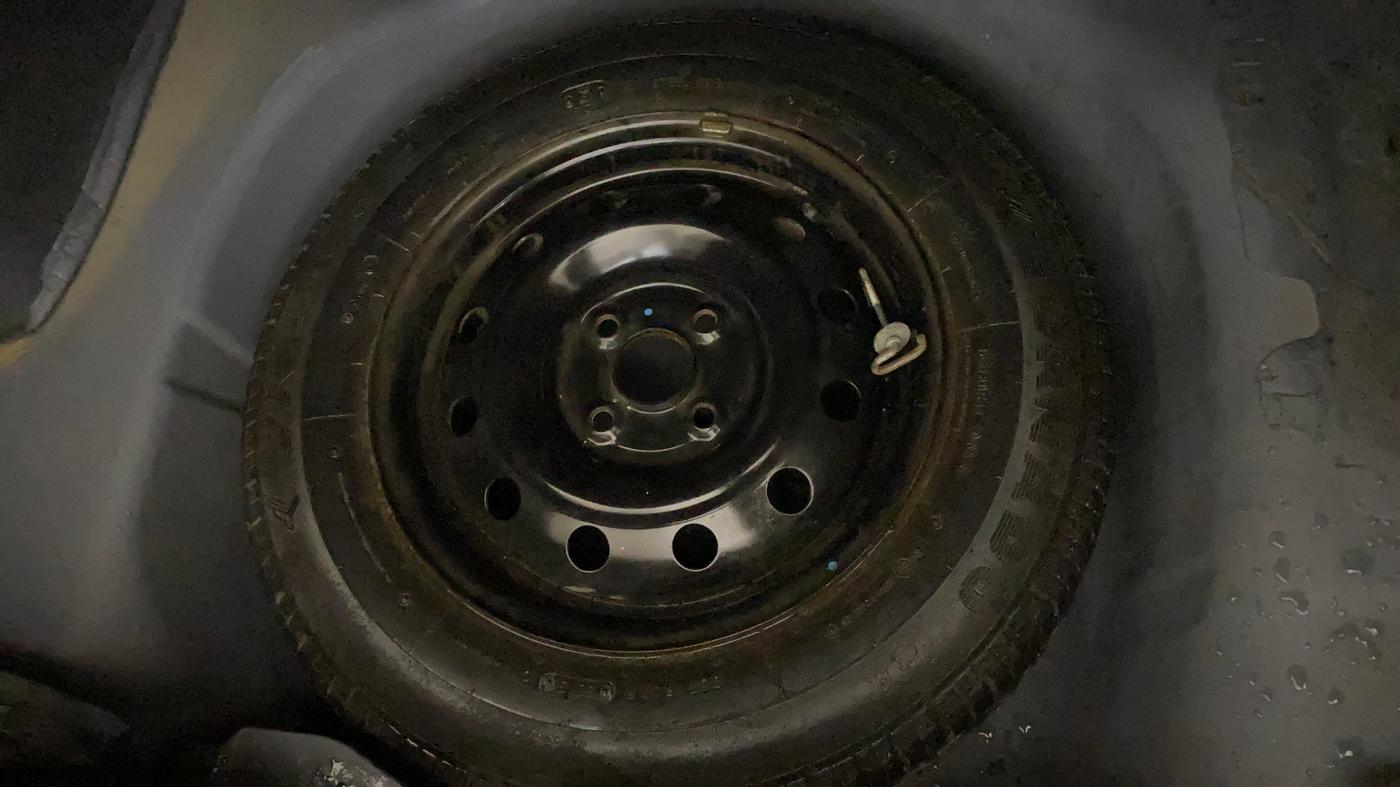 2014 Maruti Swift Dzire VXI, Petrol, Manual, 49,199 km, Spare Tyre