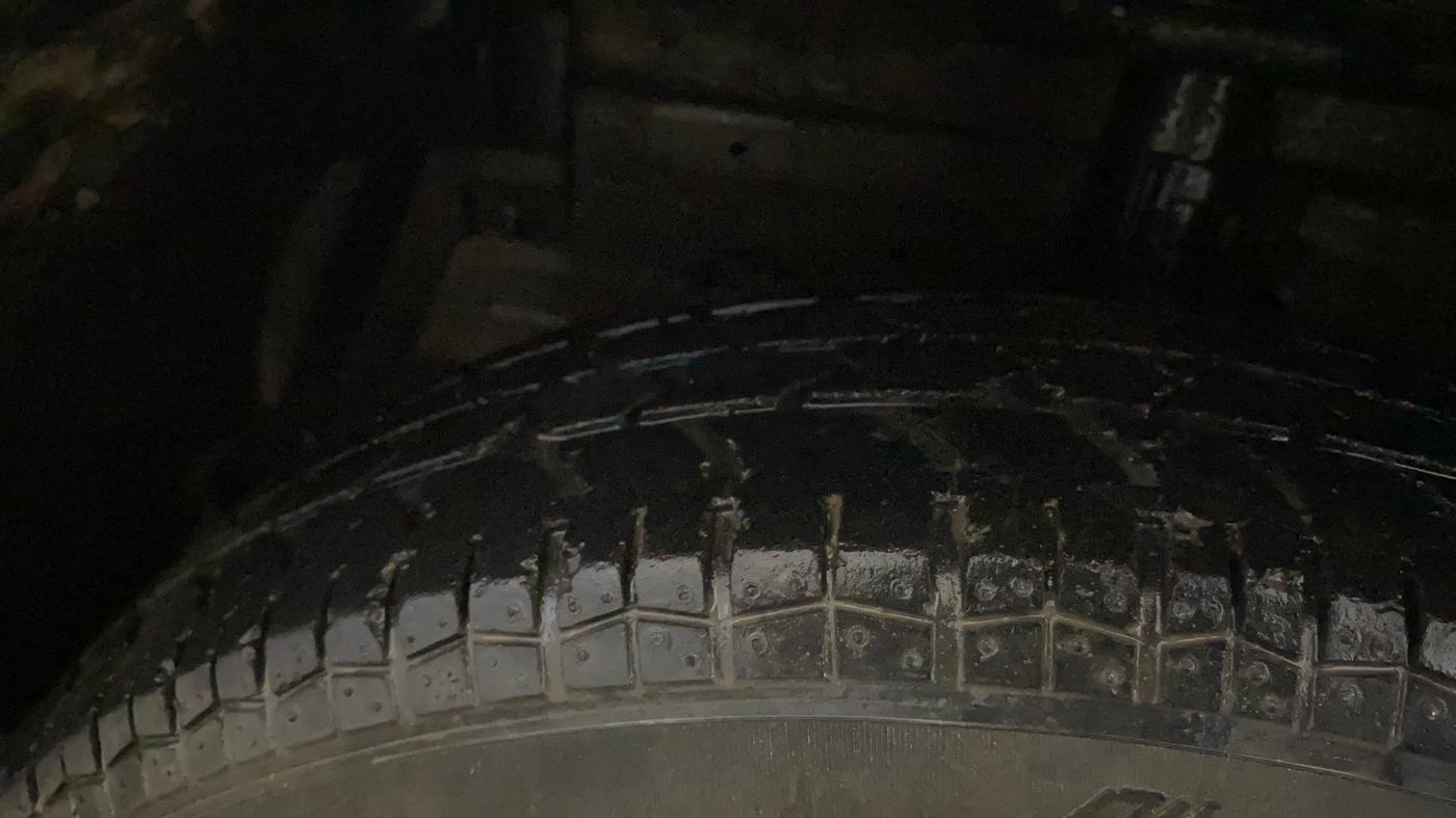 2014 Maruti Swift Dzire VXI, Petrol, Manual, 49,199 km, Left Front Tyre Tread