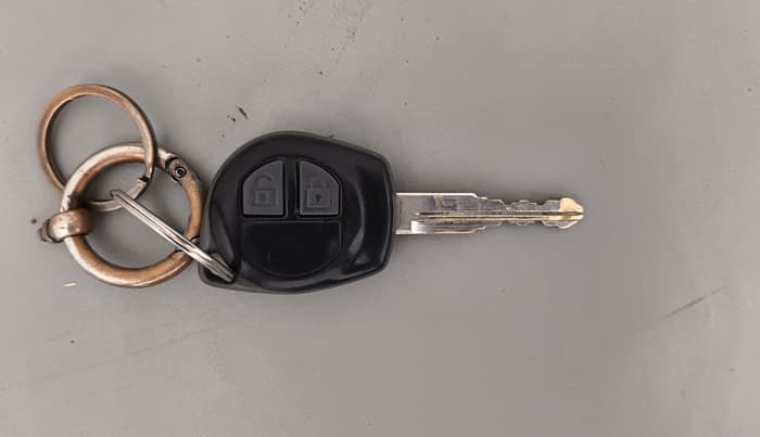 2015 Maruti Swift Dzire ZDI, Diesel, Manual, 86,638 km, Key Close Up