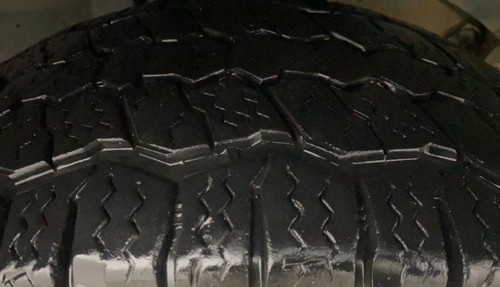 2017 Renault Duster RXS CVT, Petrol, Automatic, 68,204 km, Right Front Tyre Tread