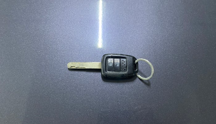 2019 Honda Amaze 1.2L I-VTEC S, Petrol, Manual, 72,627 km, Key Close Up