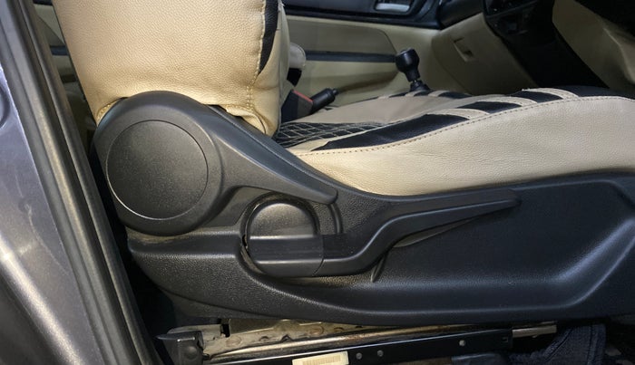 2019 Honda Amaze 1.2L I-VTEC S, Petrol, Manual, 72,627 km, Driver Side Adjustment Panel