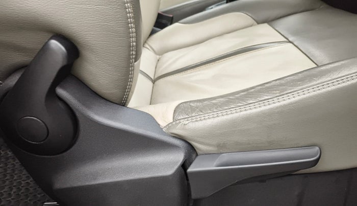 2022 Skoda KUSHAQ ACTIVE 1.0L TSI MT, Petrol, Manual, 75,793 km, Driver Side Adjustment Panel