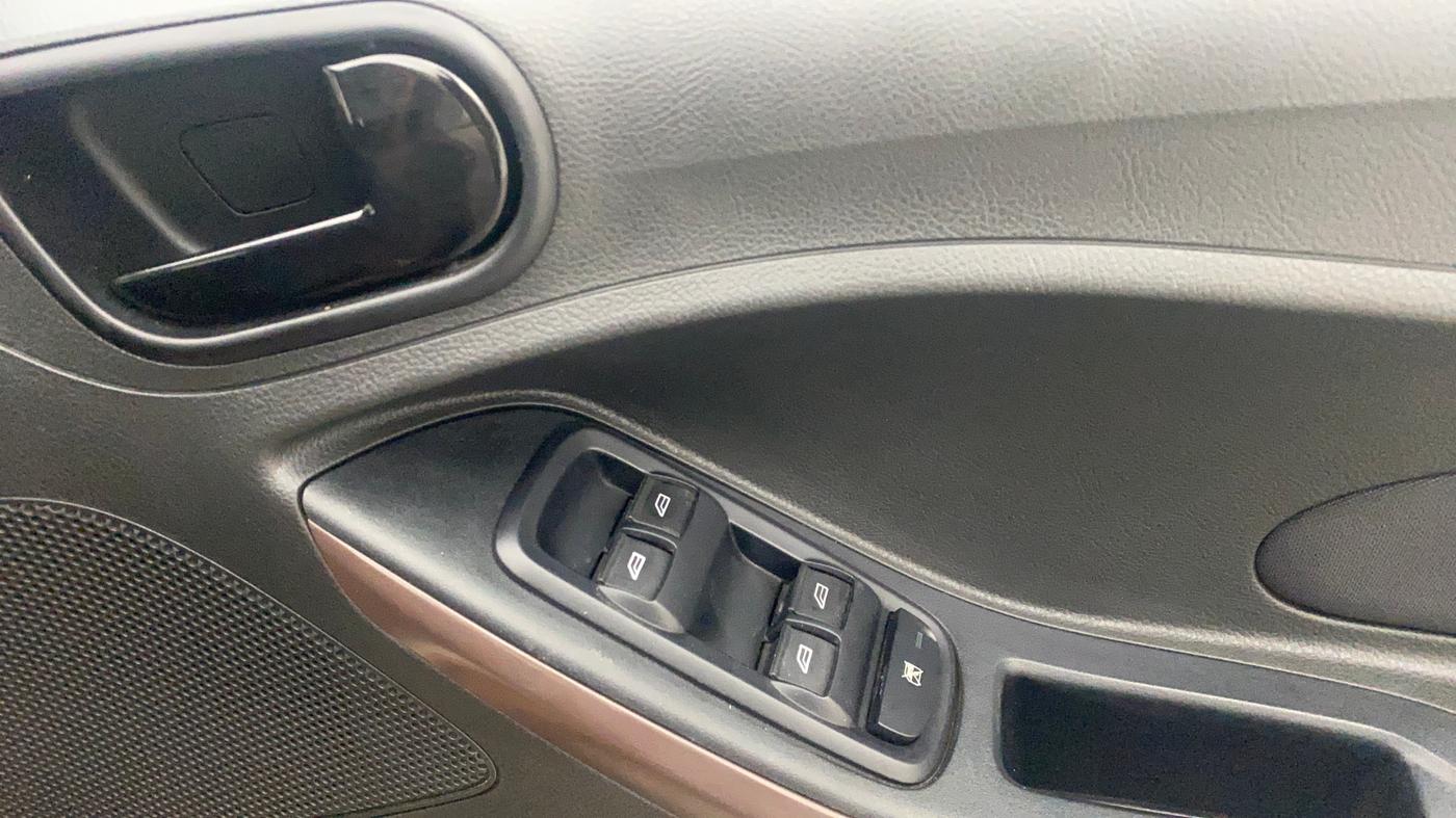 2020 Ford FREESTYLE TITANIUM PLUS 1.2 PETROL, Petrol, Manual, 10,157 km, Driver Side Door Panels Control