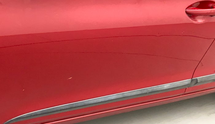 2016 Hyundai Elite i20 SPORTZ 1.2, Petrol, Manual, 97,930 km, Front passenger door - Slightly dented