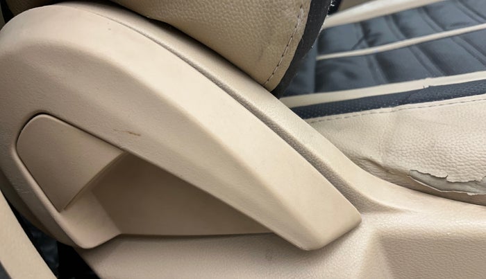 2015 Ford Figo Aspire TREND 1.2 PETROL, Petrol, Manual, 26,407 km, Driver Side Adjustment Panel