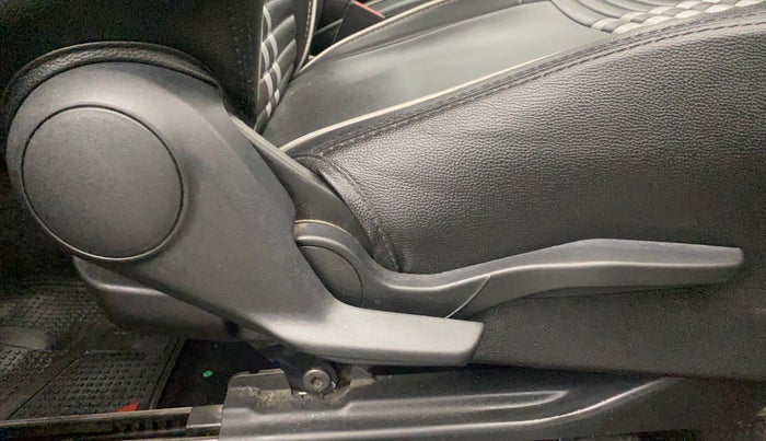 2021 Maruti Swift VXI, Petrol, Manual, 79,886 km, Driver Side Adjustment Panel
