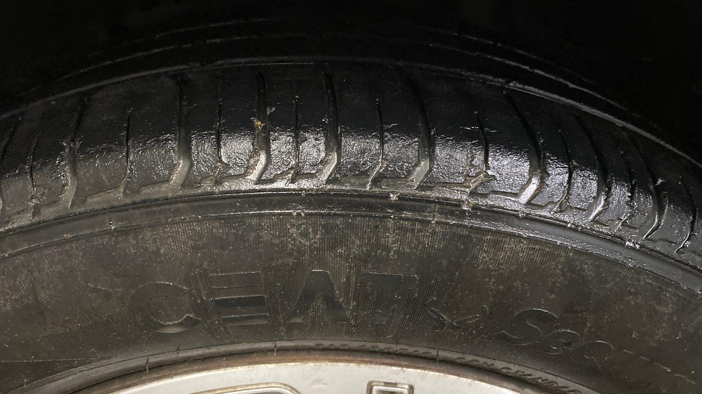 2018 Tata NEXON XMA PETROL, Petrol, Automatic, 39,201 km, Left Front Tyre Tread