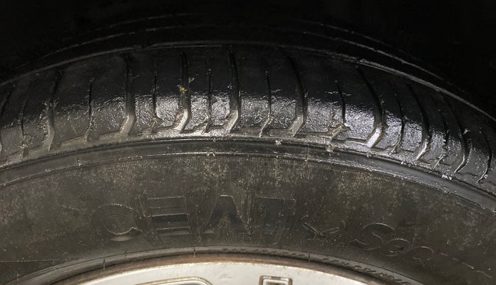 2018 Tata NEXON XMA PETROL, Petrol, Automatic, 39,067 km, Left Front Tyre Tread