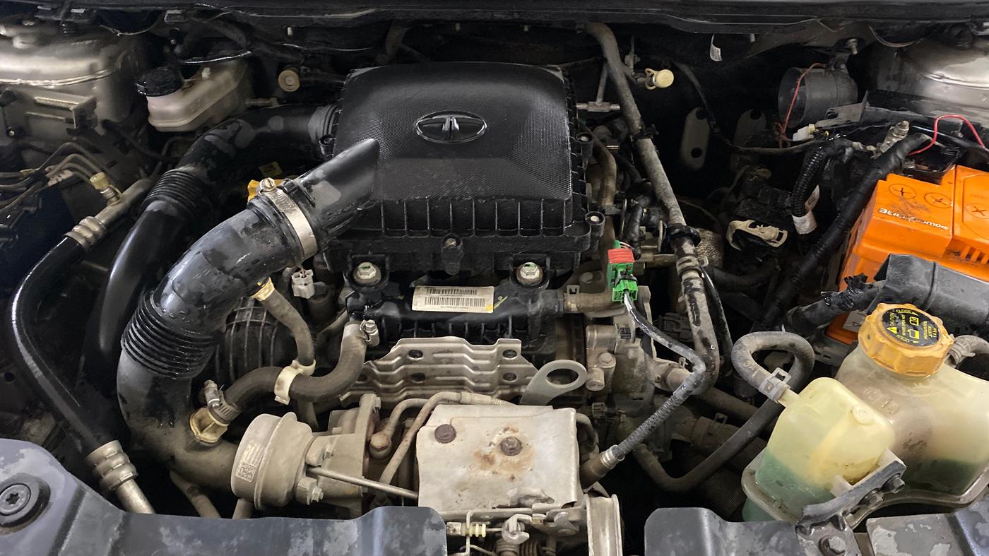 2018 Tata NEXON XMA PETROL, Petrol, Automatic, 39,201 km, Engine View