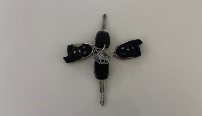 2022 Maruti Celerio VXI CNG, CNG, Manual, 86,761 km, Key Close Up