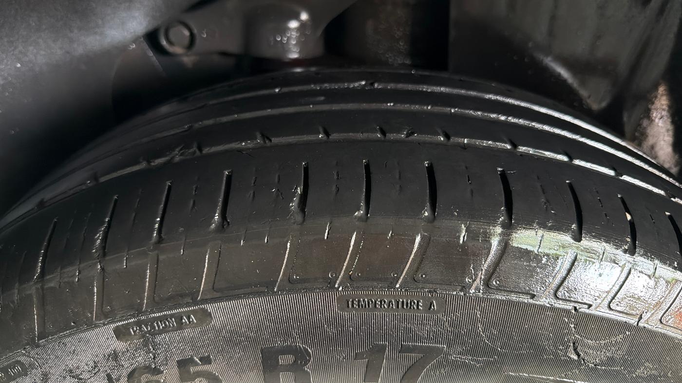 2022 Tata Harrier XT PLUS 2.0L KRYOTEC, Diesel, Manual, 54,557 km, Left Rear Tyre Tread