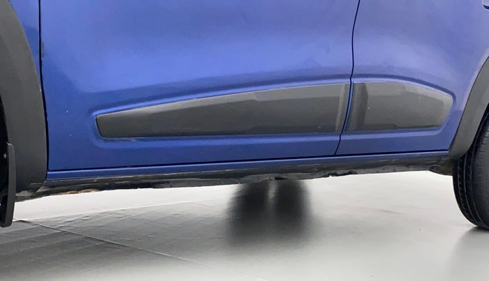 2018 Renault Kwid CLIMBER 1.0, Petrol, Manual, 59,535 km, Left running board - Paint is slightly faded