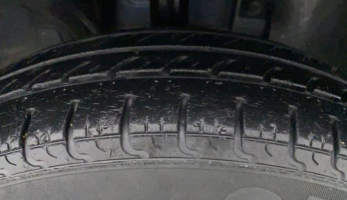 2018 Renault Kwid CLIMBER 1.0, Petrol, Manual, 59,535 km, Right Front Tyre Tread
