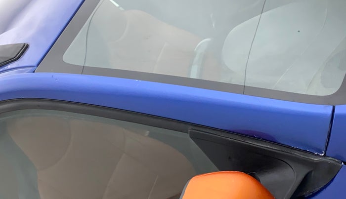 2018 Renault Kwid CLIMBER 1.0, Petrol, Manual, 59,535 km, Right A pillar - Minor scratches