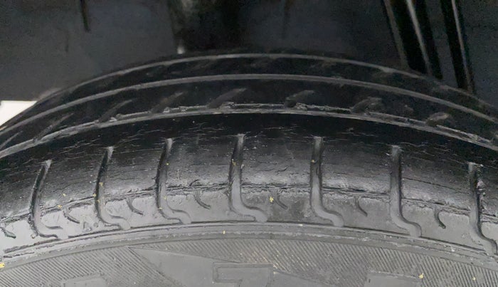 2018 Renault Kwid CLIMBER 1.0, Petrol, Manual, 59,535 km, Right Rear Tyre Tread