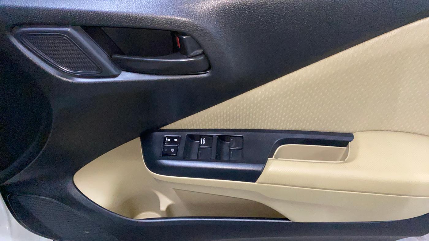 2020 Honda City 1.5L I-VTEC SV, Petrol, Manual, 96,586 km, Driver Side Door Panels Control