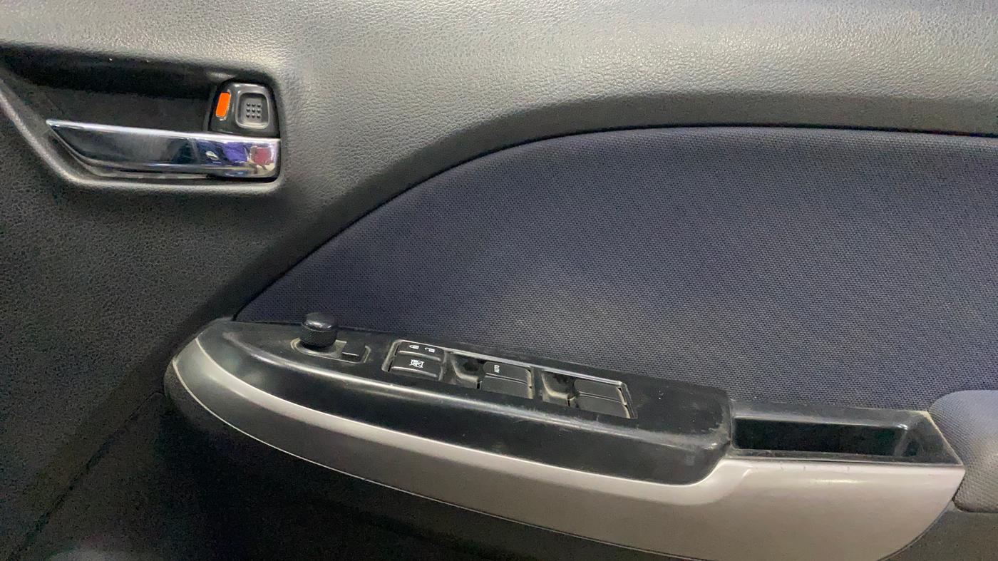 2019 Maruti Baleno DELTA PETROL 1.2, Petrol, Manual, 69,696 km, Driver Side Door Panels Control