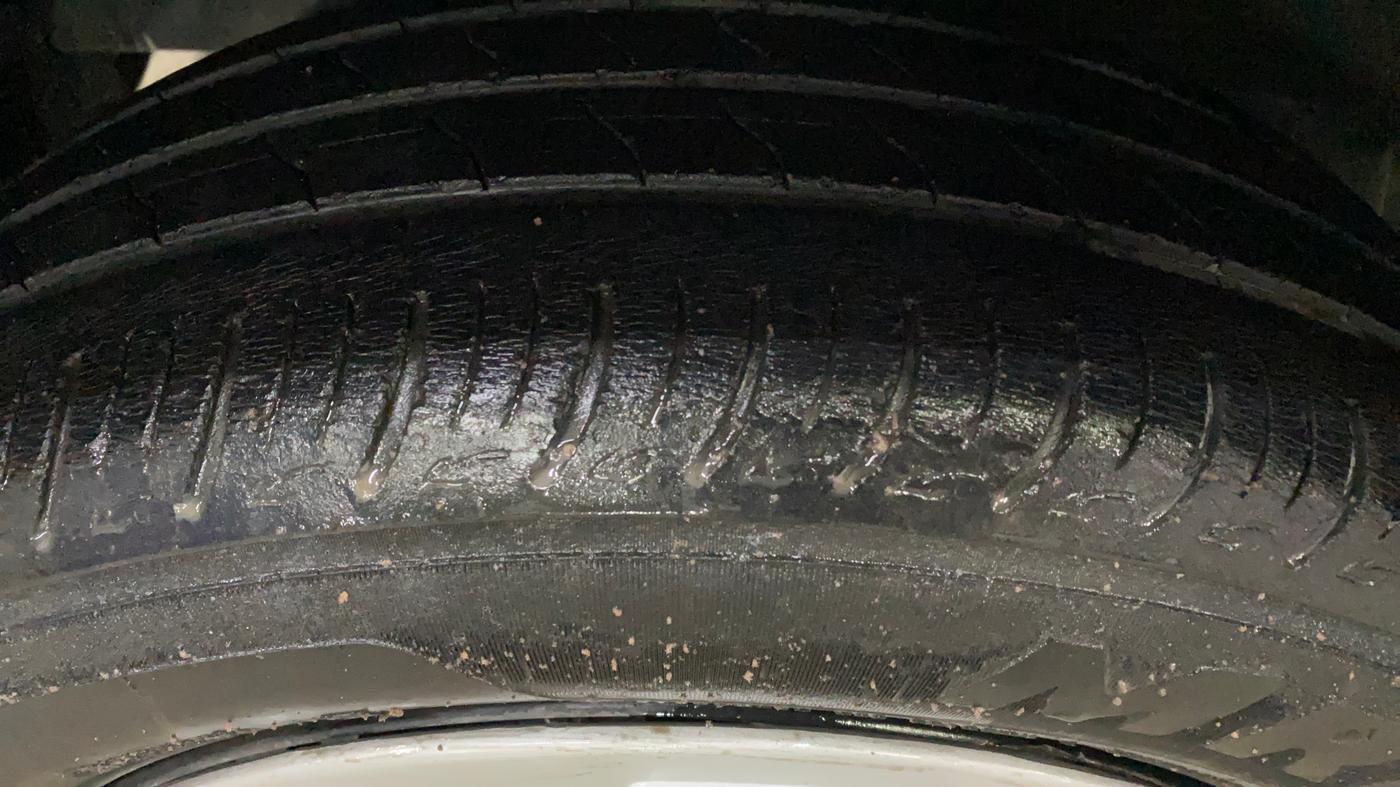 2019 Maruti Baleno DELTA PETROL 1.2, Petrol, Manual, 69,696 km, Left Front Tyre Tread