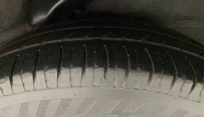 2013 Hyundai i10 SPORTZ 1.2 AT, Petrol, Automatic, 78,126 km, Left Rear Tyre Tread