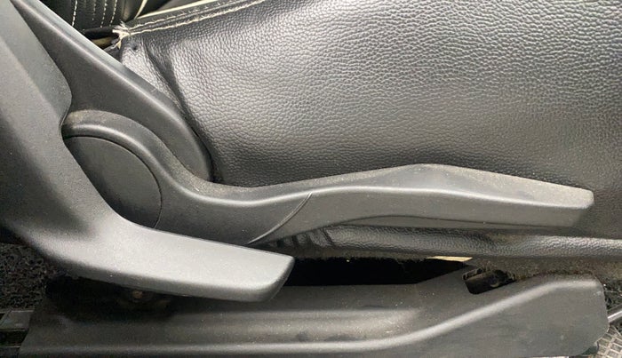 2019 Maruti Swift ZXI PLUS, Petrol, Manual, 77,148 km, Driver Side Adjustment Panel