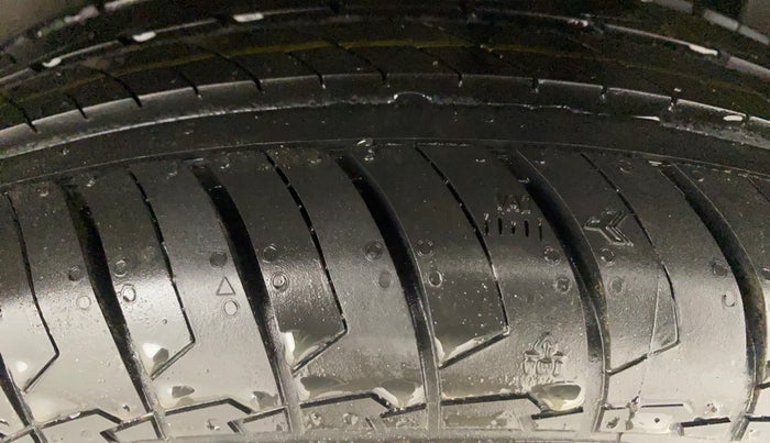 2019 Maruti Swift ZXI PLUS, Petrol, Manual, 77,148 km, Left Rear Tyre Tread