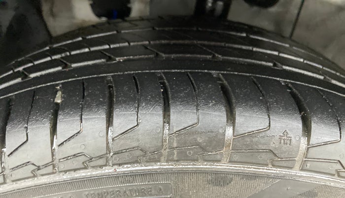 2021 Hyundai Creta SX PETROL MT, Petrol, Manual, 7,550 km, Left Front Tyre Tread
