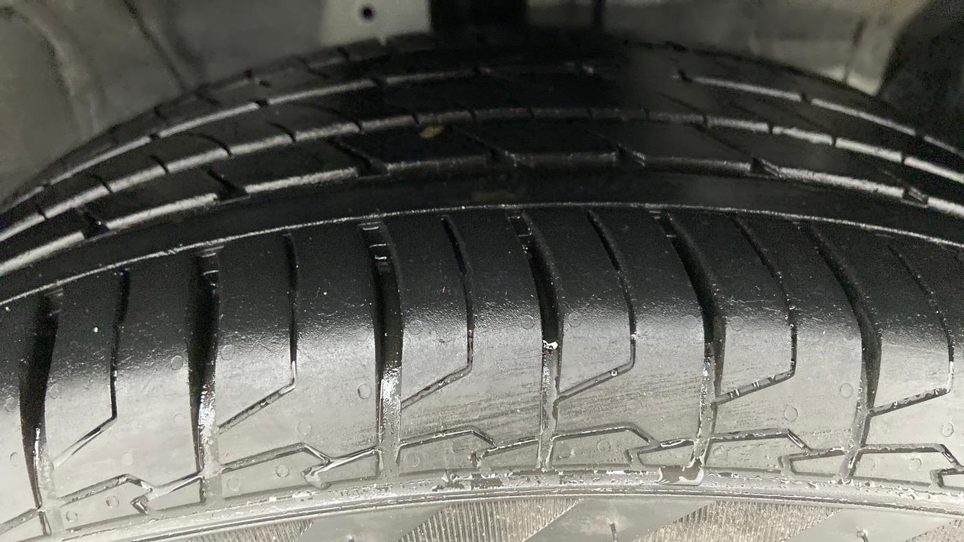 2021 Hyundai Creta SX PETROL MT, Petrol, Manual, 7,550 km, Right Front Tyre Tread