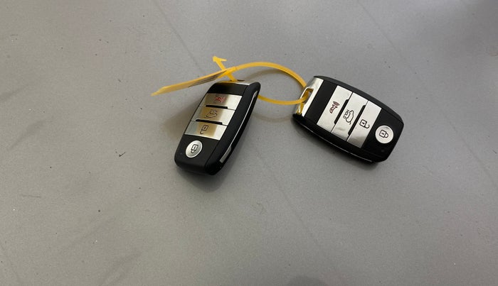 2019 KIA SELTOS GTX PLUS 1.4 PETROL, Petrol, Manual, 1,04,726 km, Key Close Up