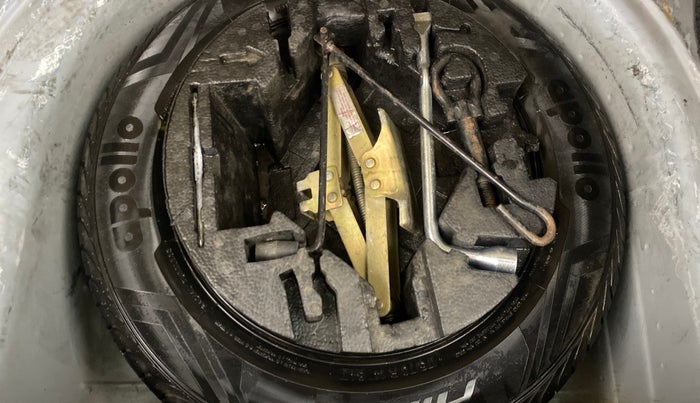 2017 Volkswagen Polo COMFORTLINE 1.5L, Diesel, Manual, 87,192 km, Spare Tyre