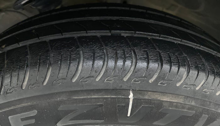 2019 Maruti S PRESSO VXI PLUS, Petrol, Manual, 59,811 km, Left Front Tyre Tread