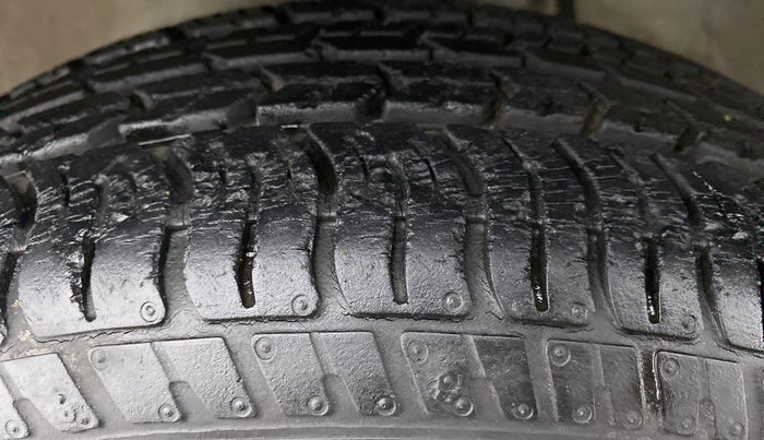 2018 Maruti Alto K10 VXI, Petrol, Manual, 3,697 km, Left Front Tyre Tread
