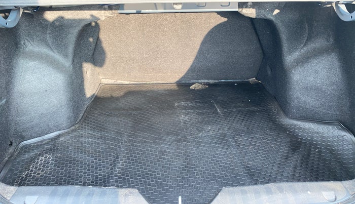 2018 Maruti Ciaz ALPHA 1.4 PETROL, Petrol, Manual, 40,076 km, Boot Inside