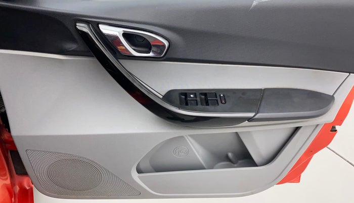 2020 Tata Tiago XZ PETROL, Petrol, Manual, 57,697 km, Driver Side Door Panels Control